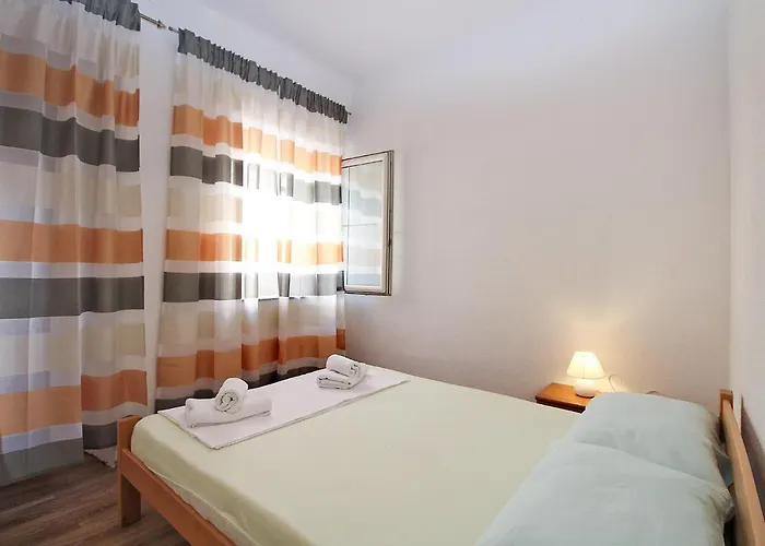 Apartment Besima 2178 *