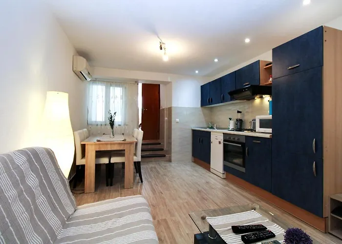 Apartment Besima 2178 Pula