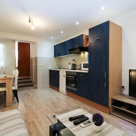 Apartament Besima 2178